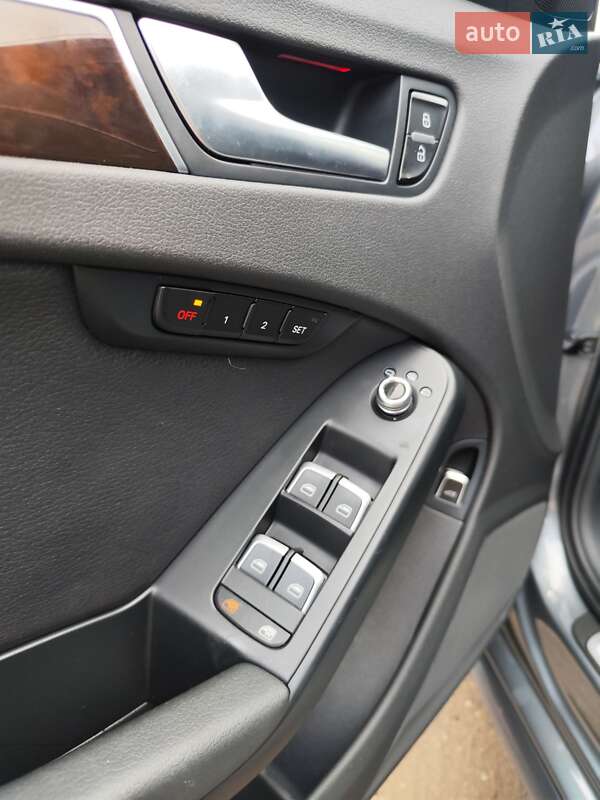 Седан Audi A4 2015 в Чернігові