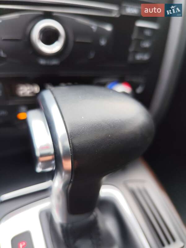 Седан Audi A4 2015 в Чернігові