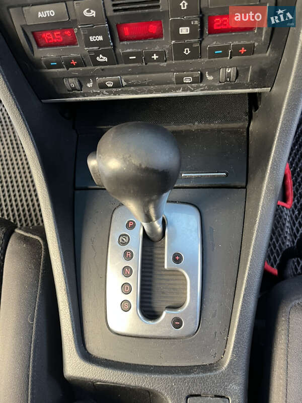 Универсал Audi A4 2003 в Ровно