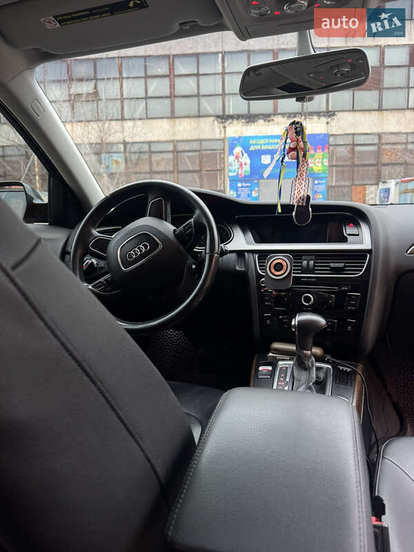 Седан Audi A4 2014 в Києві фото 12 Седан Audi A4 2014 в Києві