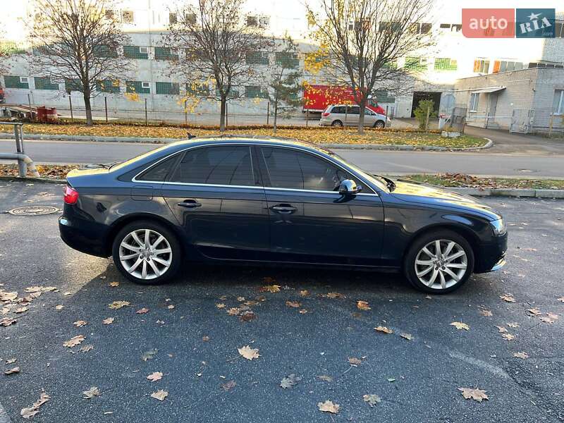 Седан Audi A4 2013 в Броварах