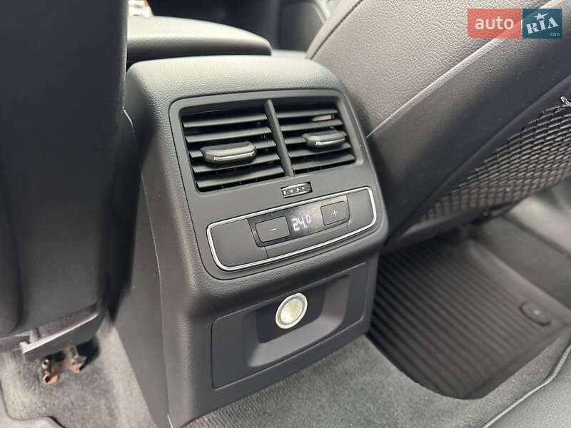 Седан Audi A4 2016 в Києві