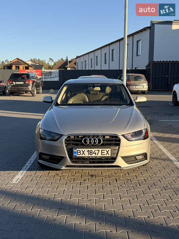 Седан Audi A4 2013 в Калиновке