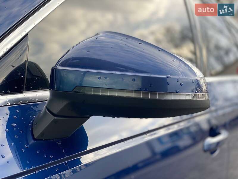 Универсал Audi A4 2018 в Киеве