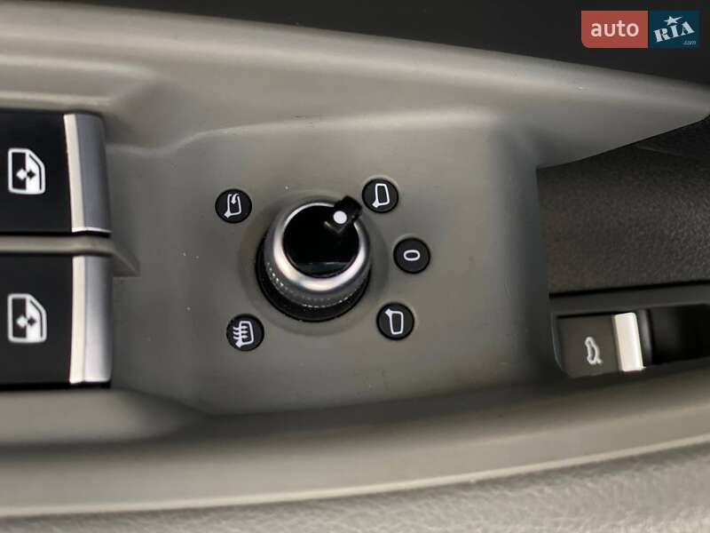 Универсал Audi A4 2018 в Киеве