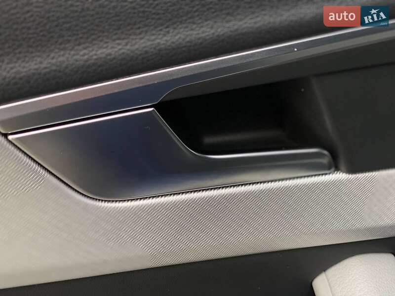 Универсал Audi A4 2018 в Киеве