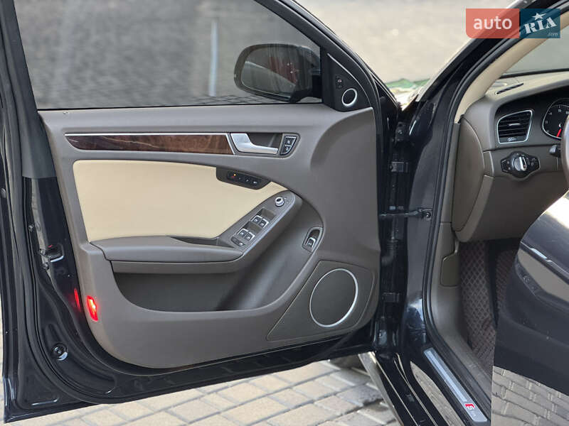 Седан Audi A4 2014 в Кропивницком