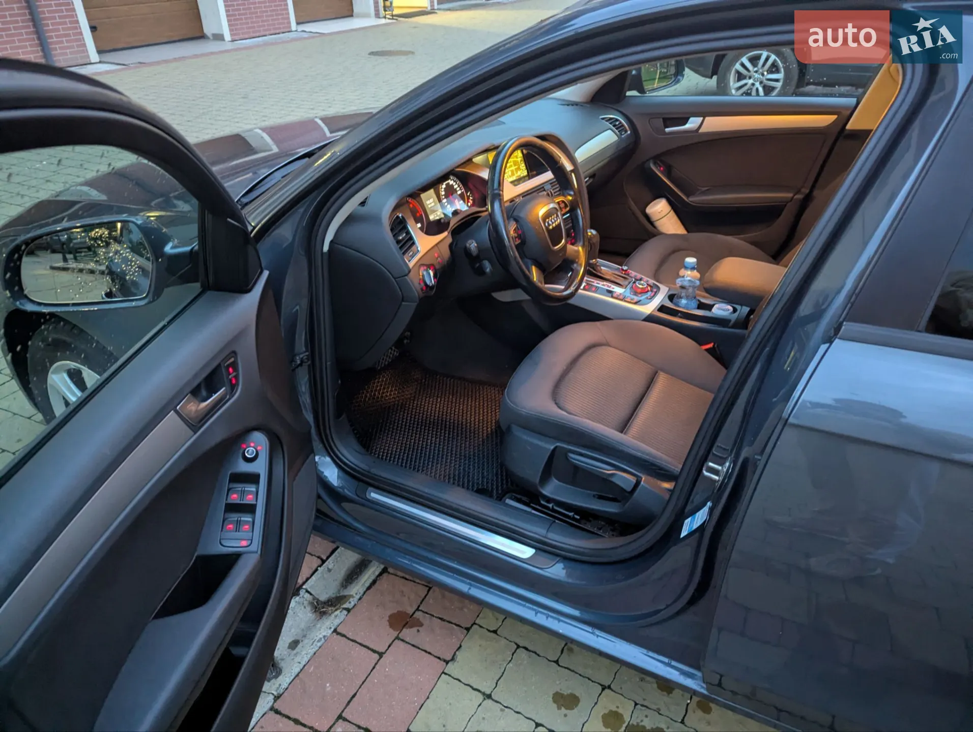 2010 Audi A4 - мініатюра 12