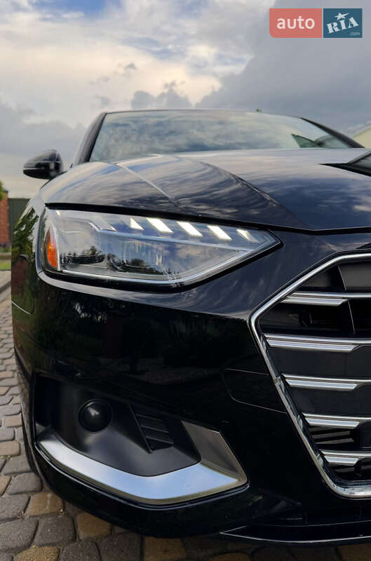 Седан Audi A4 2023 в Каменке-Бугской