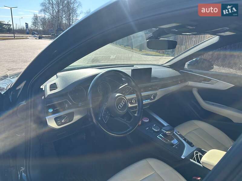 Седан Audi A4 2016 в Львове
