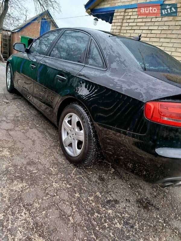 Седан Audi A4 2010 в Кагарлыке