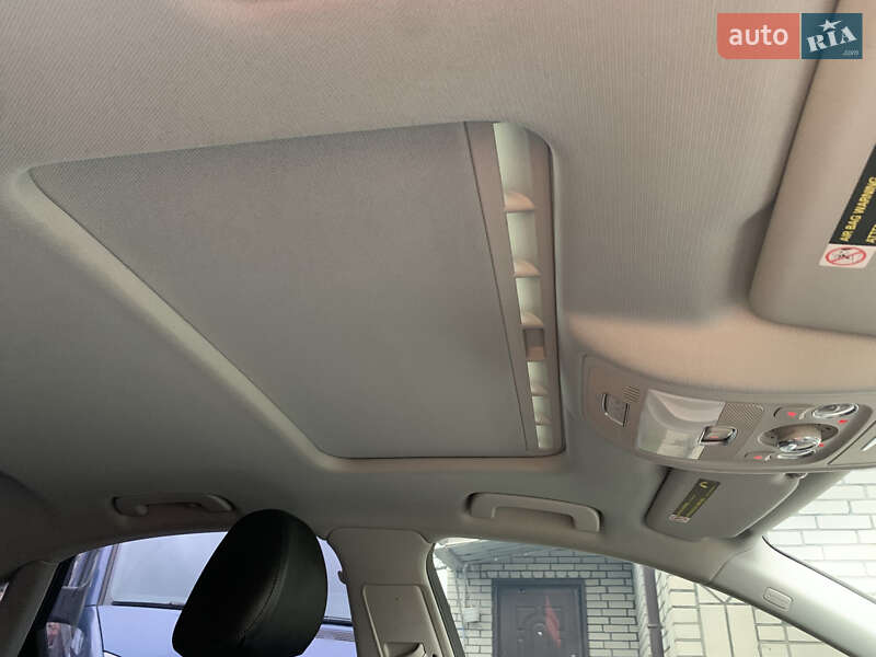 Седан Audi A4 2013 в Коростене