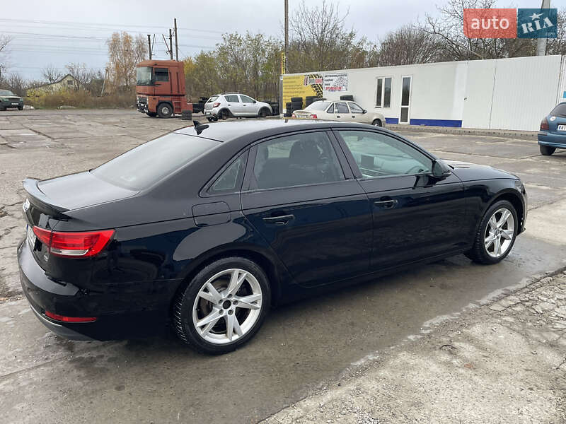Седан Audi A4 2016 в Києві