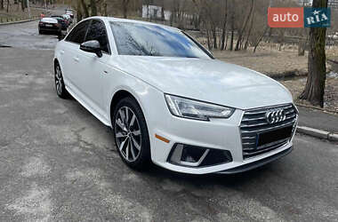 Седан Audi A4 2018 в Києві