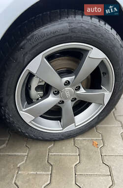 Универсал Audi A4 2013 в Луцке