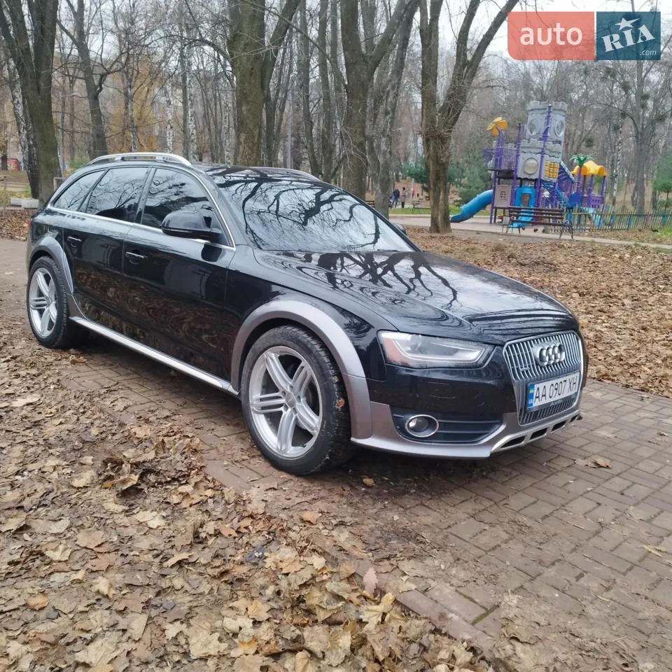2012 Audi A4 - мініатюра 35