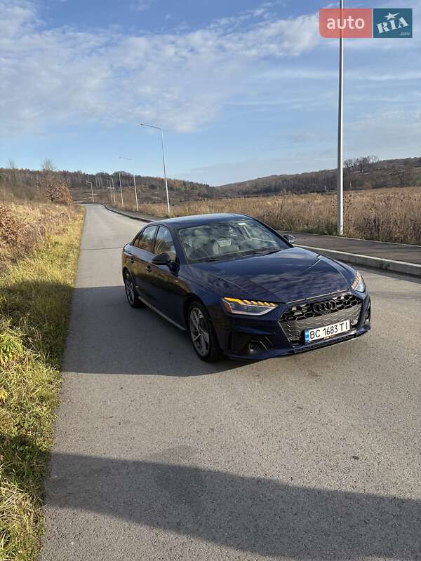 Седан Audi A4 2022 в Львові