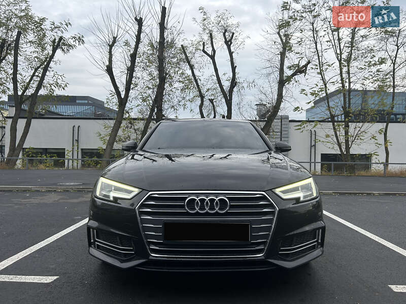 Седан Audi A4 2017 в Києві