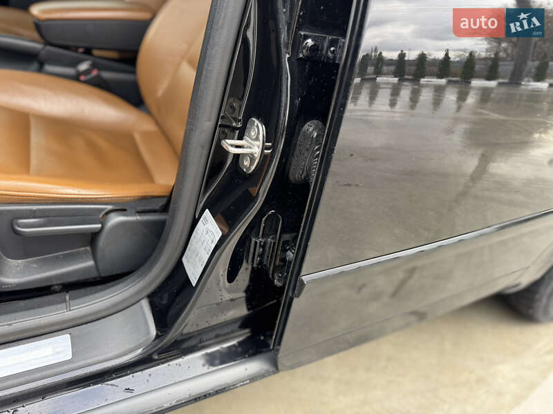 Седан Audi A4 2005 в Звягеле