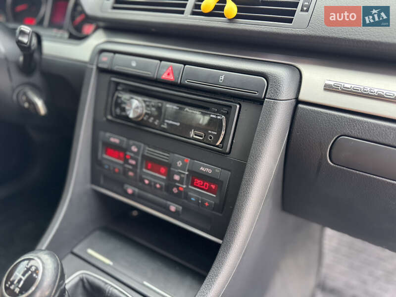 Седан Audi A4 2005 в Звягеле