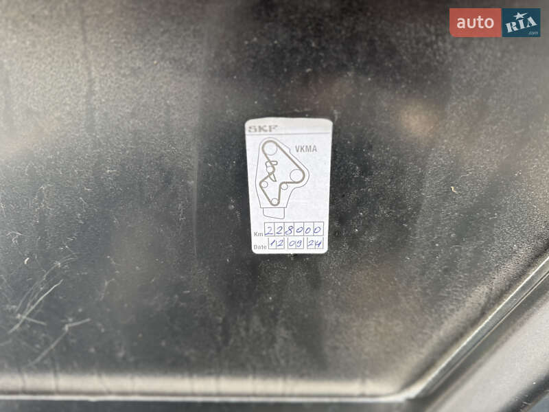 Седан Audi A4 2005 в Звягеле