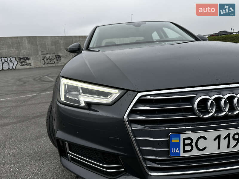 Седан Audi A4 2016 в Львове
