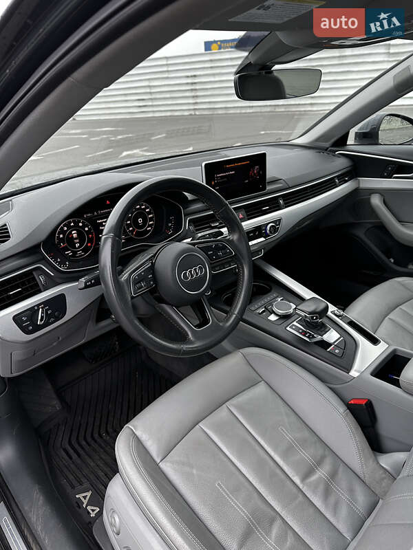 Седан Audi A4 2016 в Львове