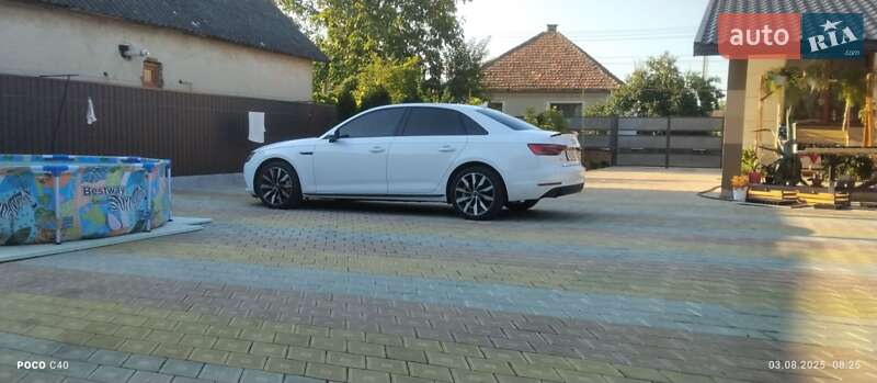 Седан Audi A4 2017 в Мукачевому