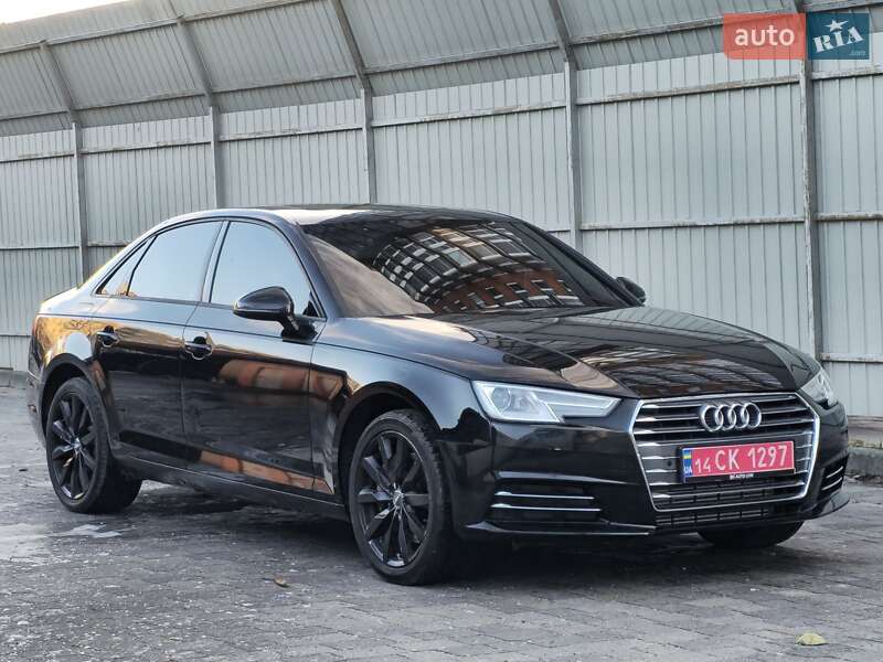 Седан Audi A4 2017 в Львове