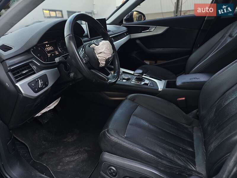 Седан Audi A4 2017 в Львове