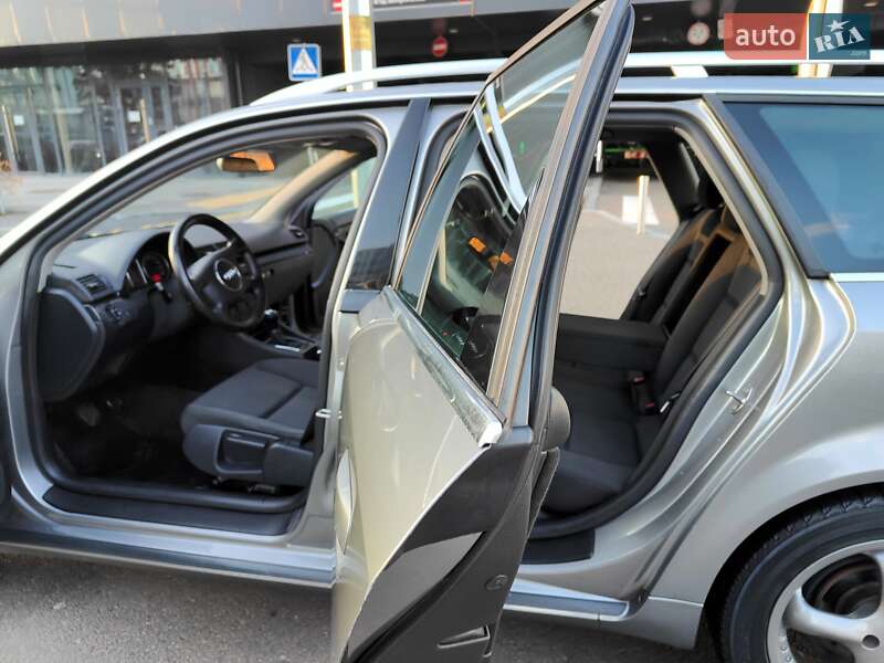 Універсал Audi A4 2004 в Києві