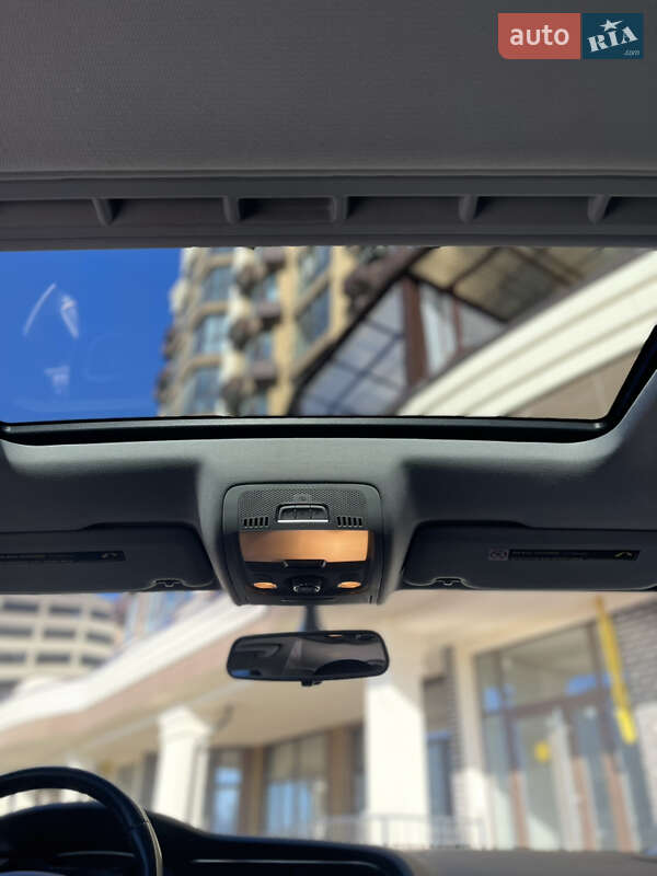 Седан Audi A4 2014 в Киеве