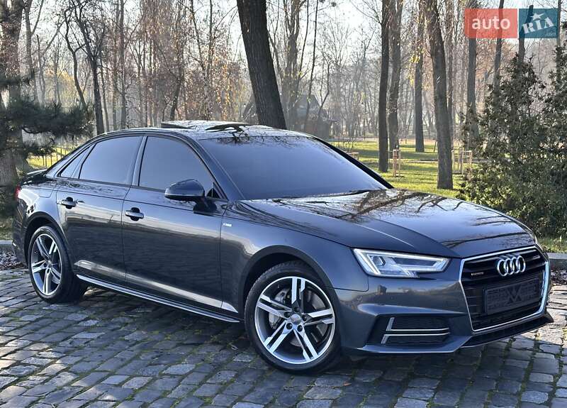 Седан Audi A4 2018 в Киеве