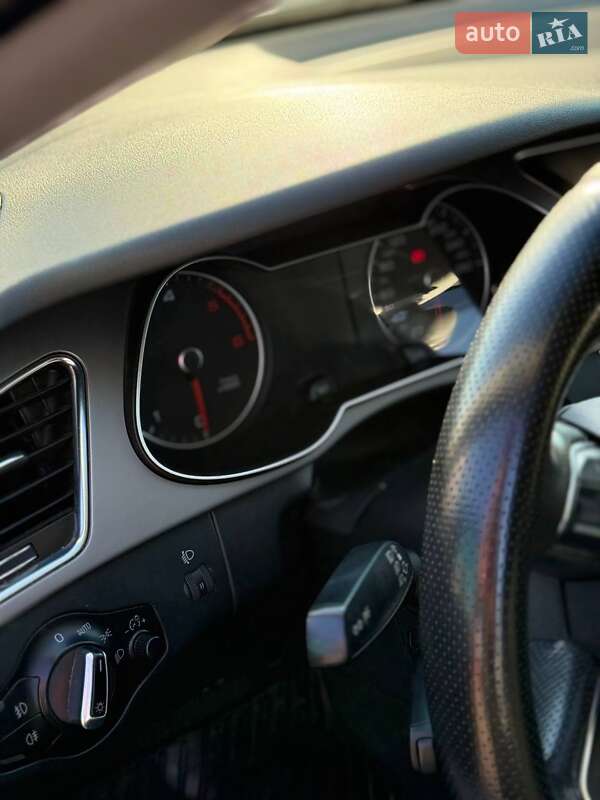 Универсал Audi A4 2012 в Березному