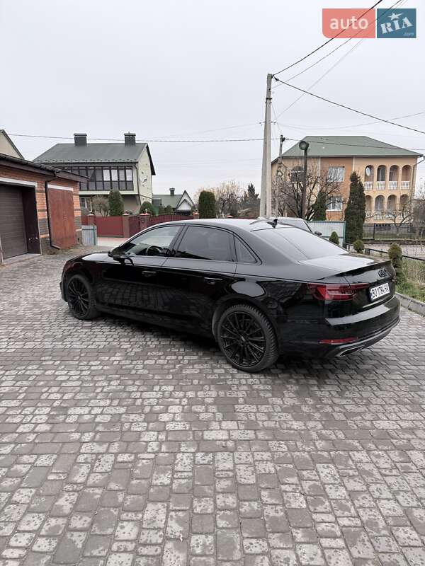 Седан Audi A4 2019 в Тернополе