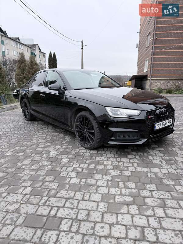 Седан Audi A4 2019 в Тернополе
