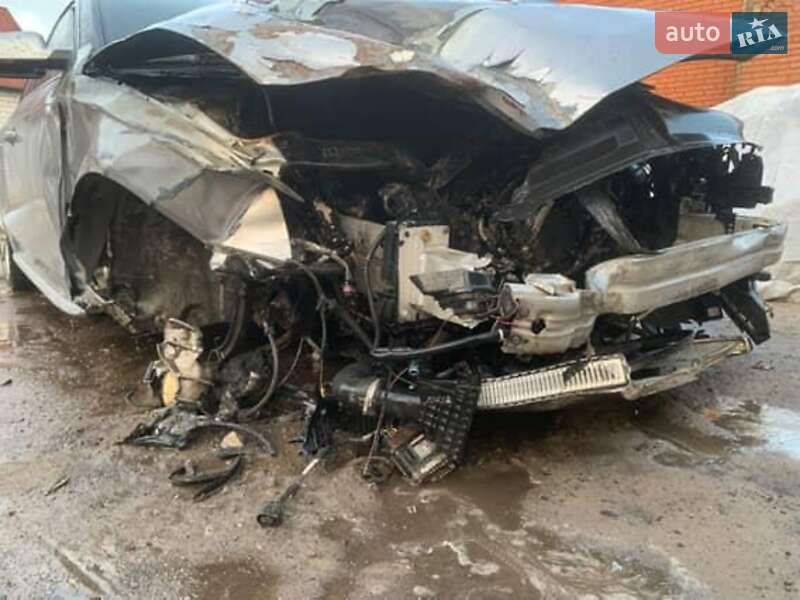 Седан Audi A4 2015 в Харькове