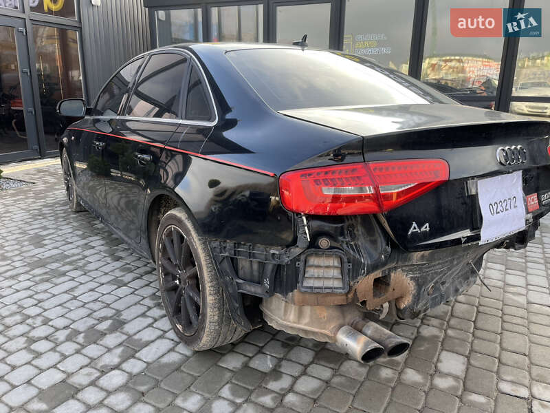 Седан Audi A4 2015 в Львові