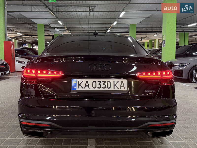 Седан Audi A4 2022 в Киеве