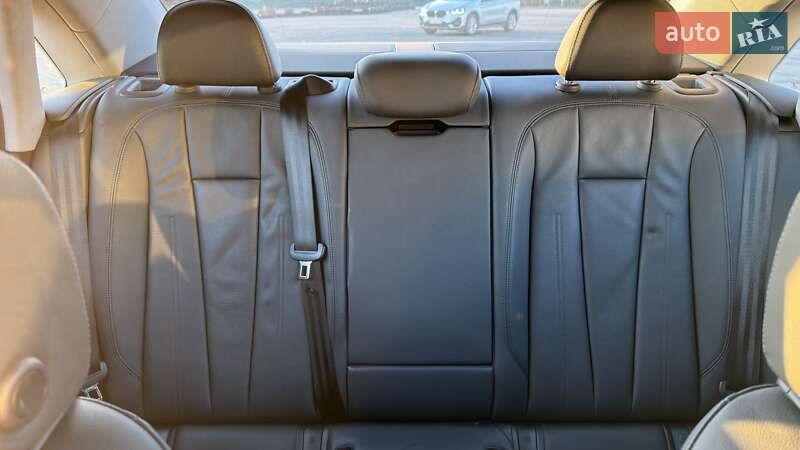 Седан Audi A4 2018 в Киеве