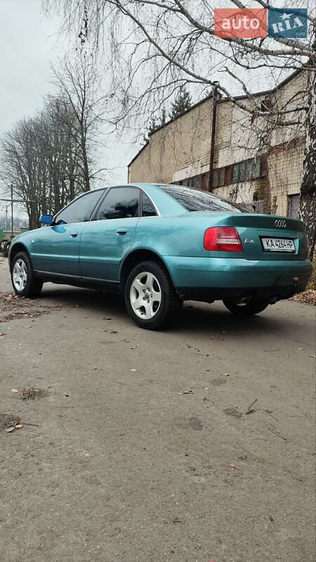 Седан Audi A4 1999 в Глевахе