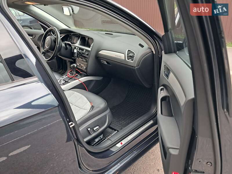 Седан Audi A4 2015 в Умани