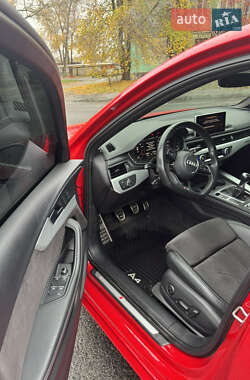 Седан Audi A4 2017 в Днепре