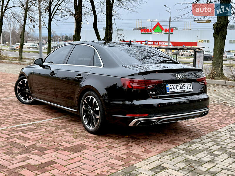 Седан Audi A4 2019 в Харкові
