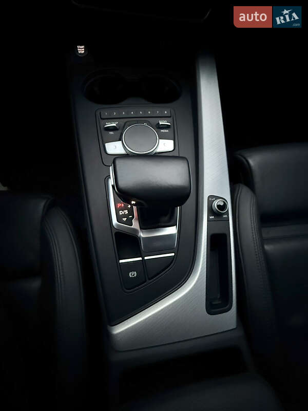 Седан Audi A4 2019 в Харкові