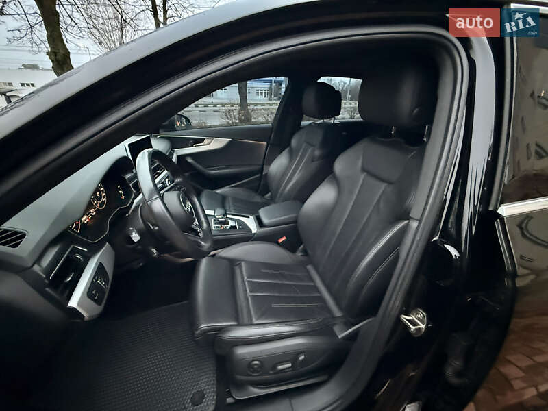 Седан Audi A4 2019 в Харкові