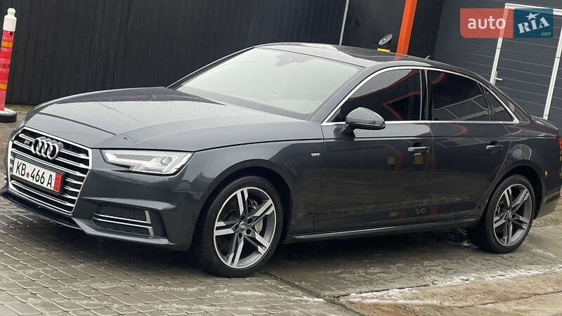 Седан Audi A4 2016 в Львове