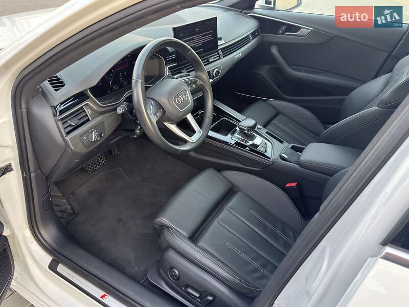 Седан Audi A4 2024 в Києві