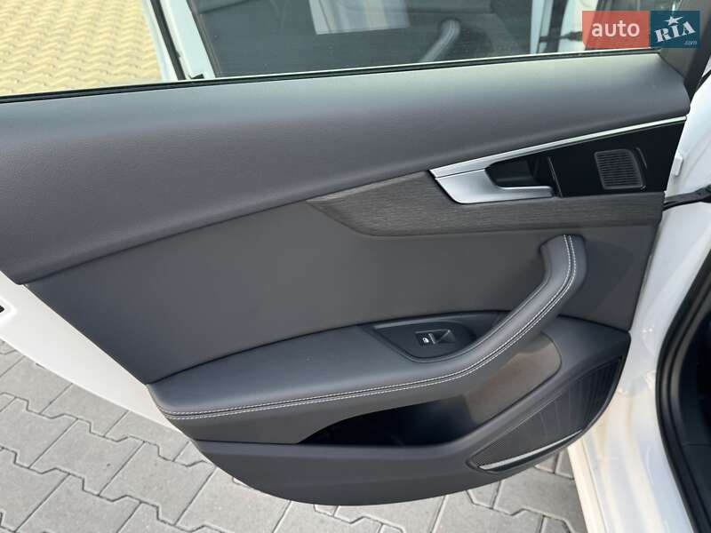 Седан Audi A4 2024 в Києві