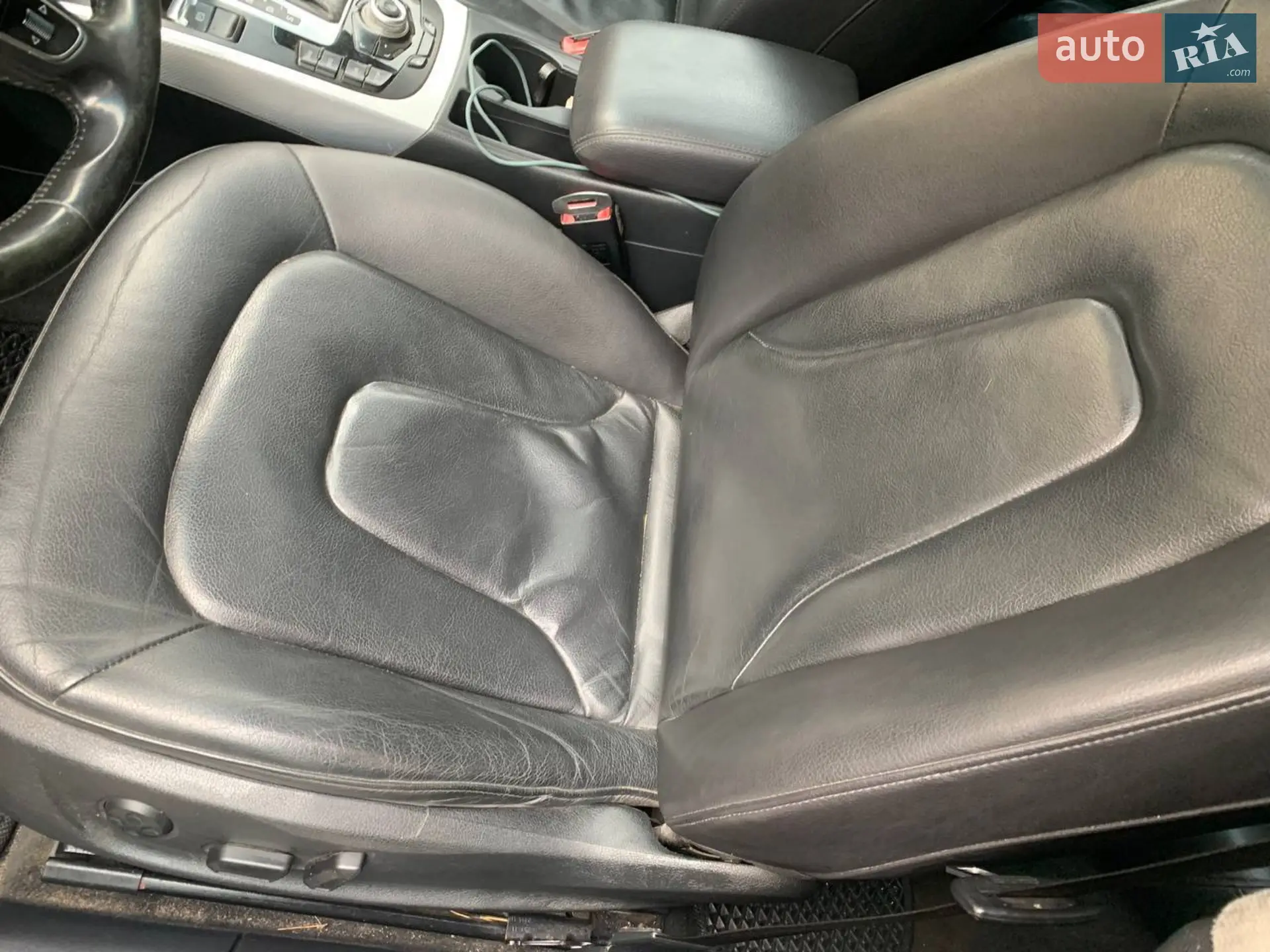 2011 Audi A4 - мініатюра 4